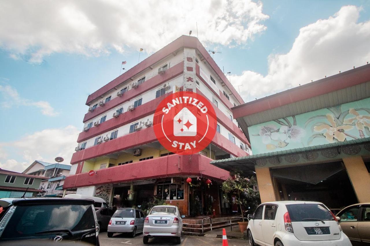 โอโย 90124 ปายัง ปูริ บารู โฮเทล Hotel Sarikei ภายนอก รูปภาพ