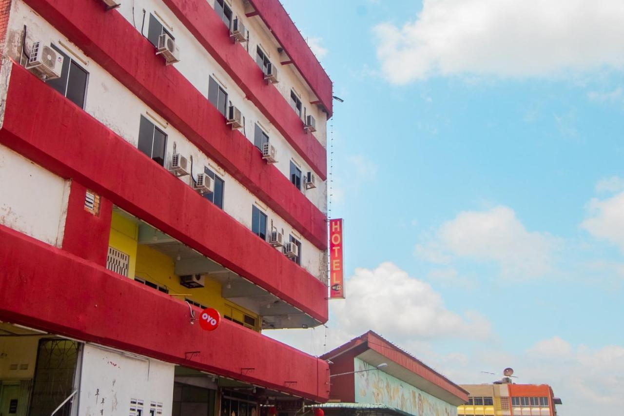 โอโย 90124 ปายัง ปูริ บารู โฮเทล Hotel Sarikei ภายนอก รูปภาพ